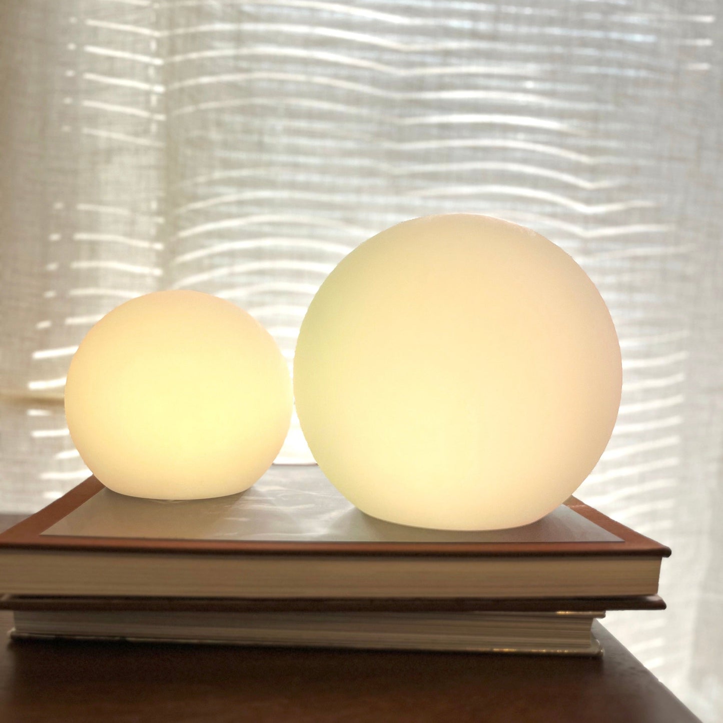 Cordless LED Table Lamp — 16 Adjustable Colors