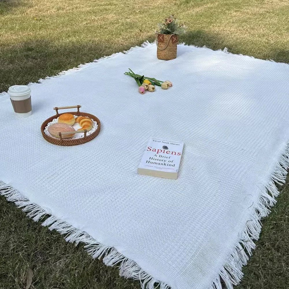 Woven Boho Picnic Blanket With Decorative Tassels