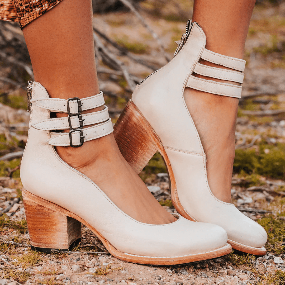 Elegant Comfort Sandals with Ergonomic Sole 4