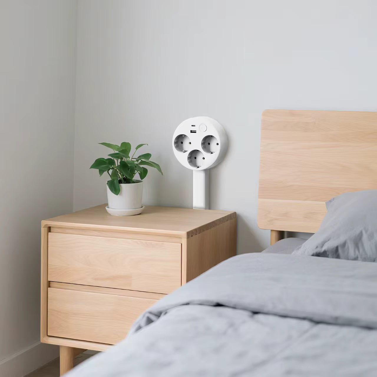 Extendable Power Socket With USB-A & USB-C Ports 1