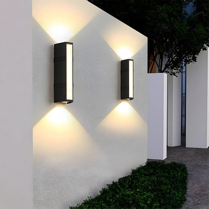 Modern Outdoor LED Wall Light in Black Aluminum 4