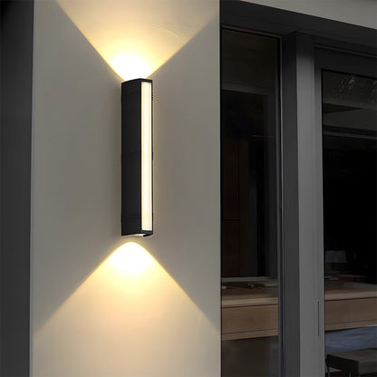 Modern Outdoor LED Wall Light in Black Aluminum 8