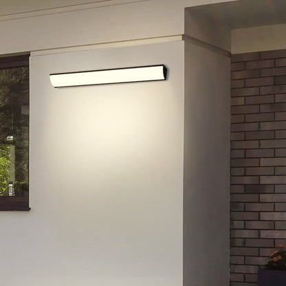Slim LED Outdoor Wall Light — IP65 Weatherproof 4