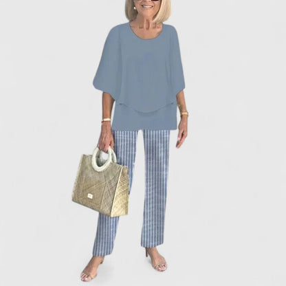 Two-Piece Outfit Set — Elegant Top and Trousers 3
