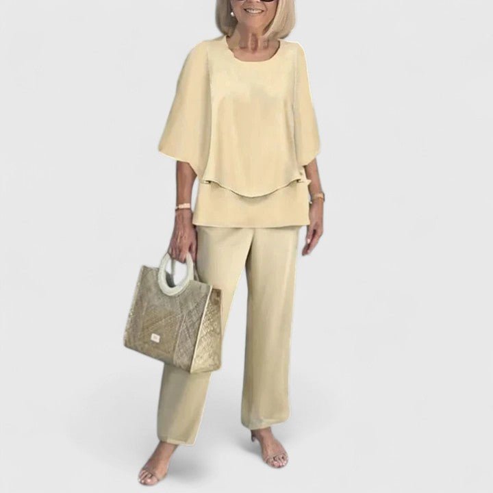 Two-Piece Outfit Set — Elegant Top and Trousers 4